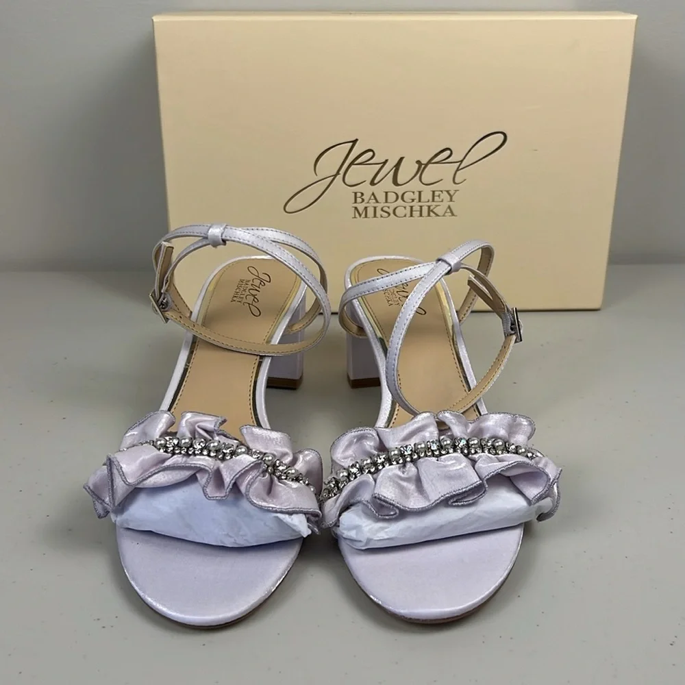 Badgley Mischka‎ Jewel Desirie Ruffle Block Heel Sandal New